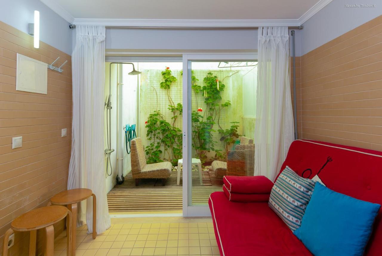 B28 - Stylish Typical House Ferienhaus *